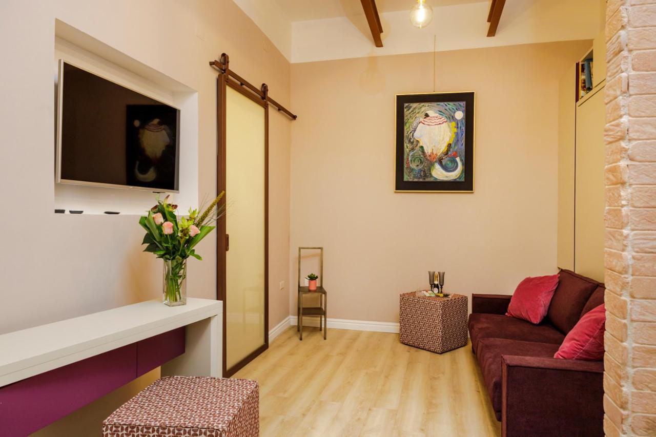 Vicky'S Luxury Guesthouse Napoli Exterior foto